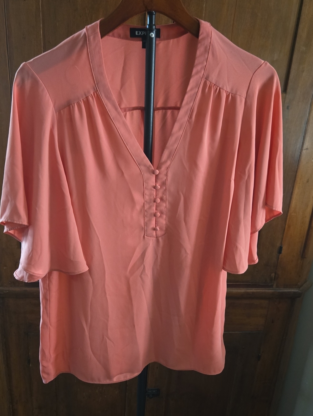 EXPRESS Coral Pink V-Neck Flutter Sleeve Blouse